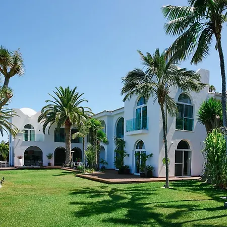 Deluxe Mansion Paradise Vila *